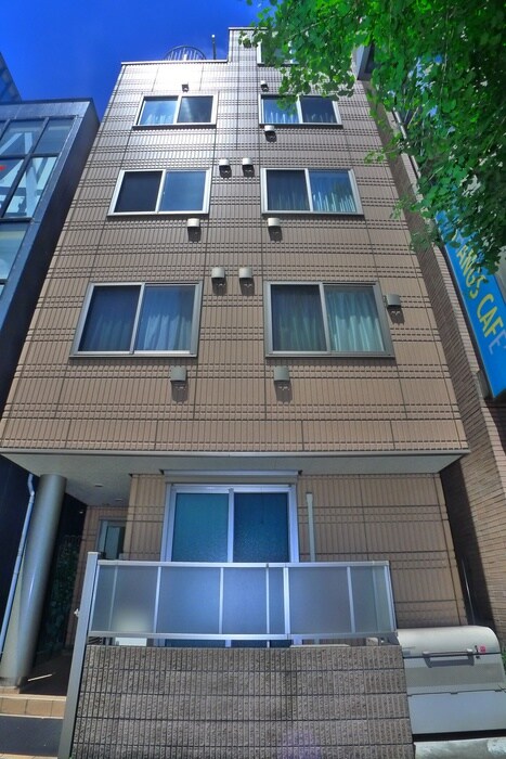 ペントス神田五軒町の物件外観写真