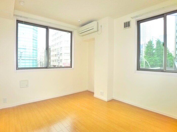 ペントス神田五軒町の物件内観写真