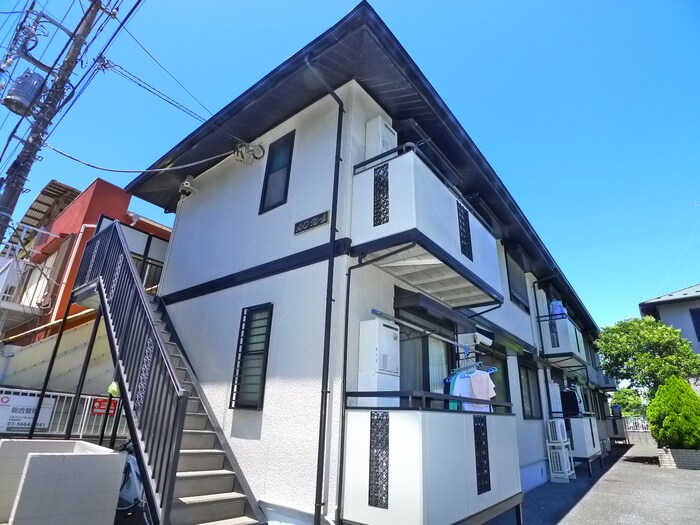 メゾンクレールの物件外観写真