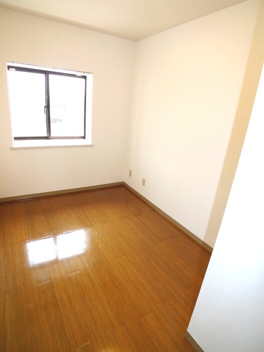 エメラルドハイツＥの物件内観写真