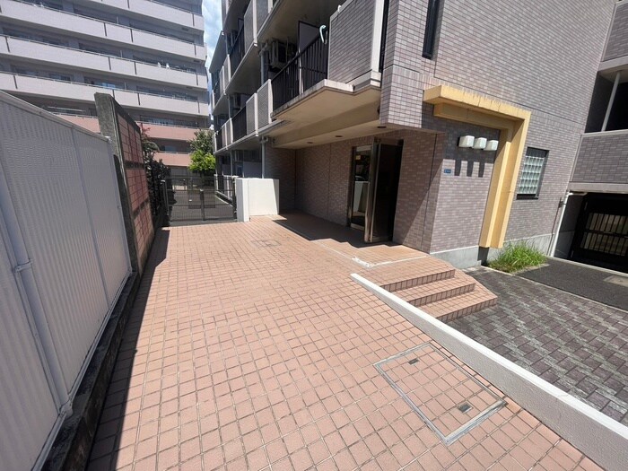 ｵｰｷｯﾄﾞﾚｼﾞﾃﾞﾝｽ港北綱島ｱﾈｯｸｽの物件外観写真