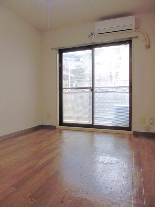 BRICK COURTの物件内観写真