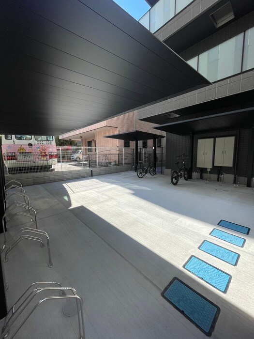 フロントスクエア越谷の物件外観写真