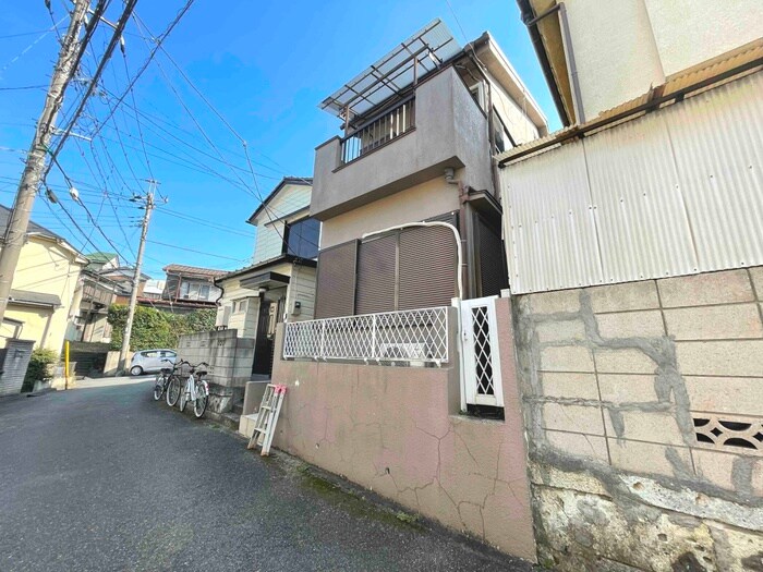 渡戸戸建の物件外観写真