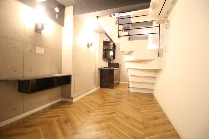 CONTEL YOTSUYAの物件内観写真