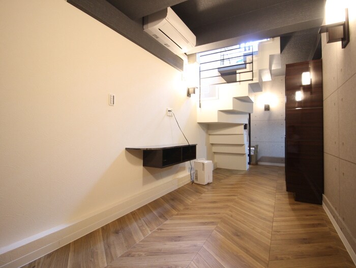 CONTEL YOTSUYAの物件内観写真