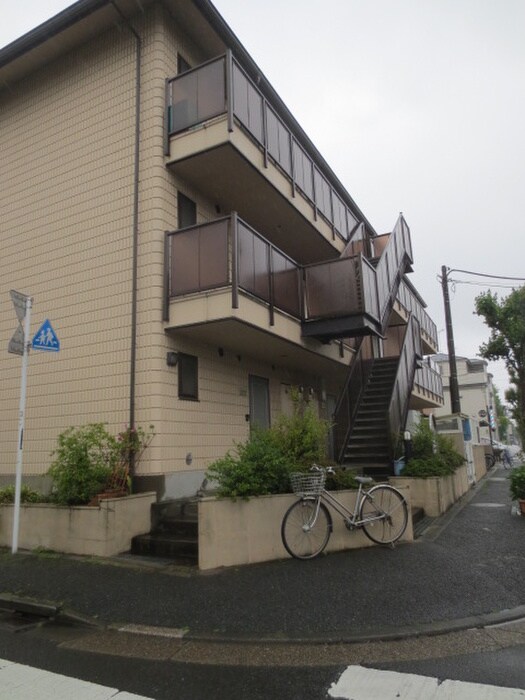 エクセルフラットⅢの物件外観写真