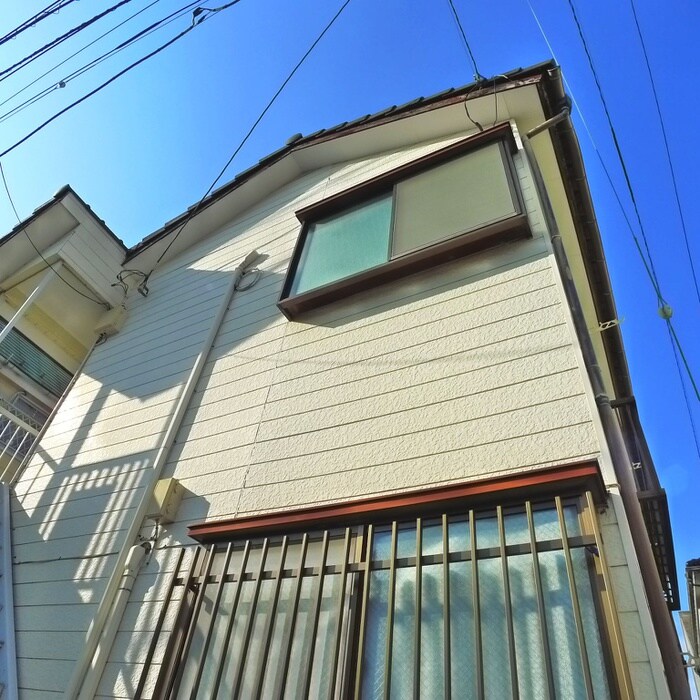 日栄コーポの物件外観写真