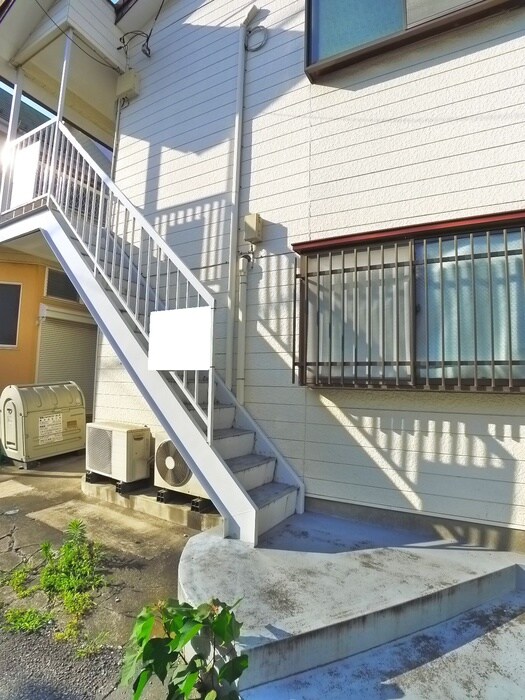 日栄コーポの物件外観写真