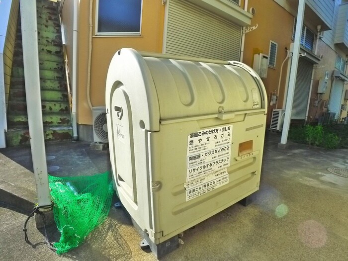 日栄コーポの物件外観写真