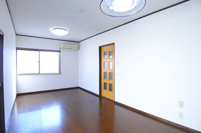 日栄コーポの物件内観写真