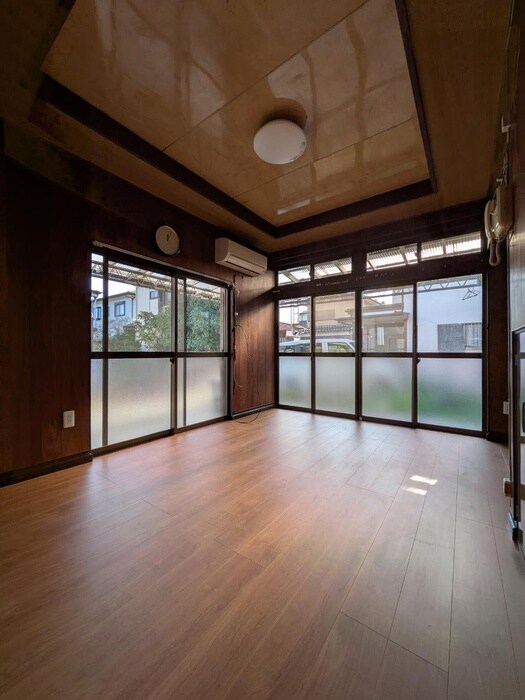 鎌塚3丁目戸建の物件内観写真