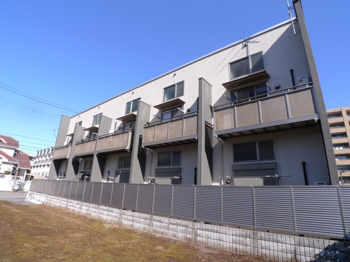 Zephyr Court丸山台Ⅱの物件外観写真