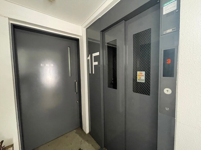 ＢＡＡＮ栄の物件外観写真