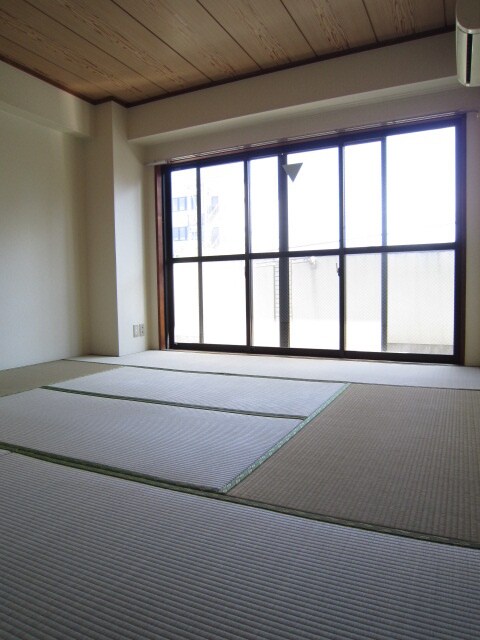 エレガンス葛西の物件内観写真