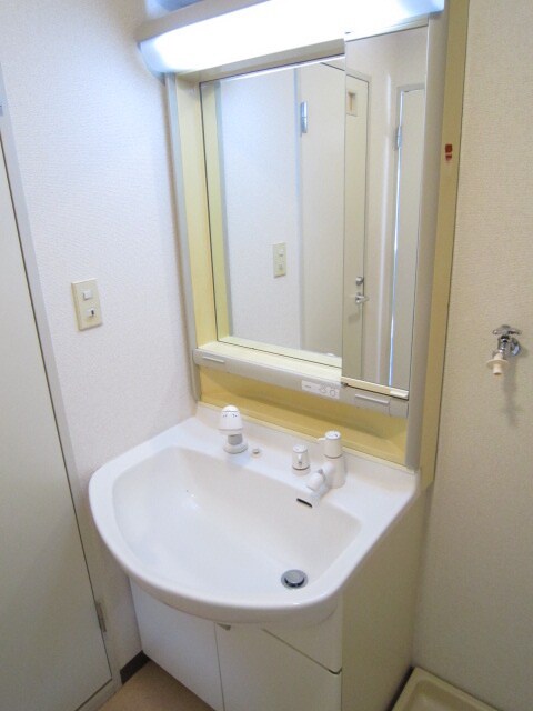 エレガンス葛西の物件内観写真