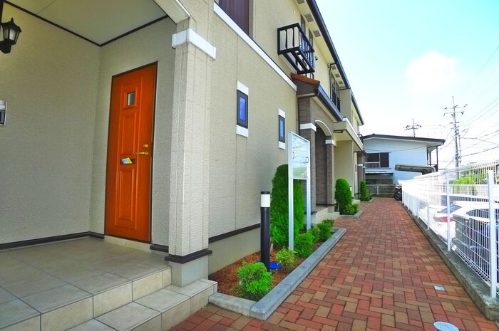 クレドール二ツ木の物件外観写真