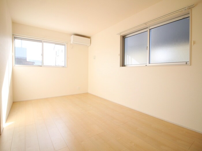 ﾘｰﾌﾞﾙﾌｧｲﾝ三郷新和Ⅱの物件内観写真