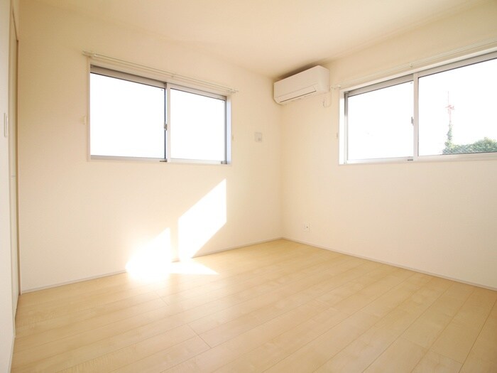 ﾘｰﾌﾞﾙﾌｧｲﾝ三郷新和Ⅱの物件内観写真