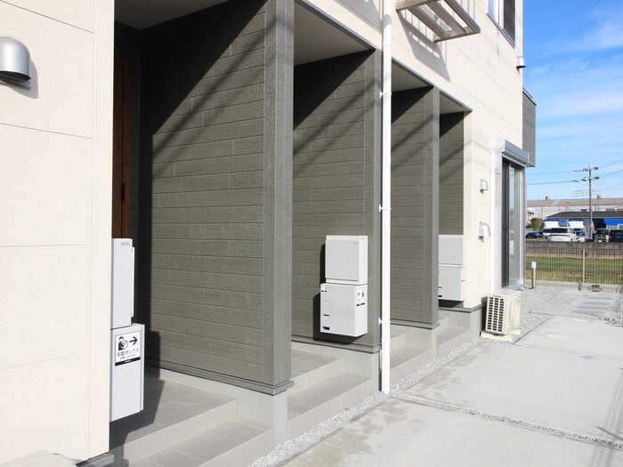 ﾘｰﾌﾞﾙﾌｧｲﾝ三郷新和Ⅱの物件外観写真