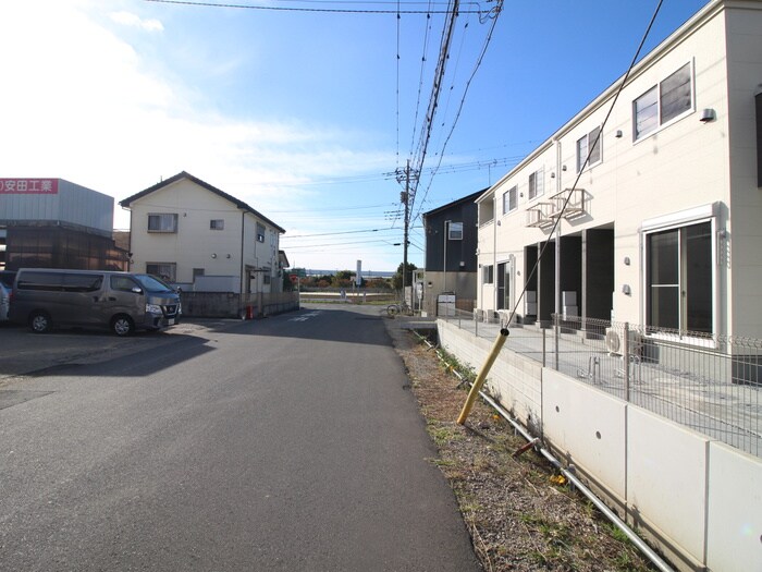 ﾘｰﾌﾞﾙﾌｧｲﾝ三郷新和Ⅱの物件外観写真