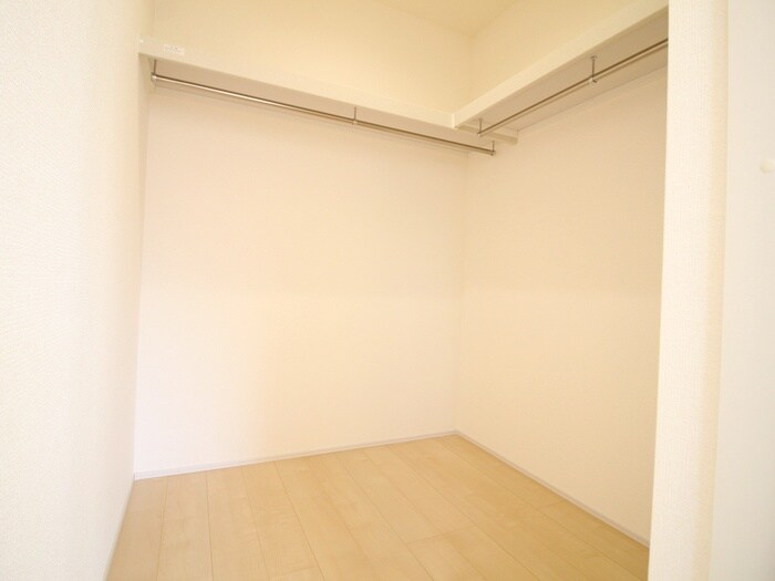 ﾘｰﾌﾞﾙﾌｧｲﾝ三郷新和Ⅱの物件内観写真