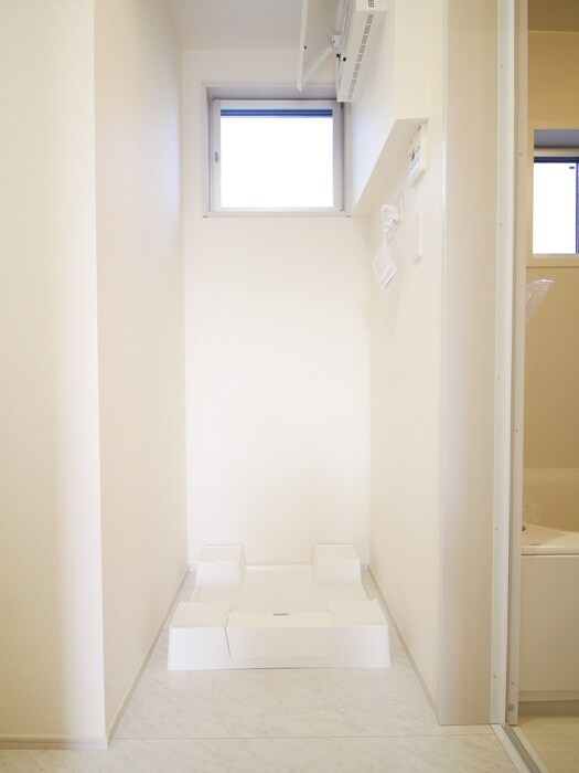 ﾘｰﾌﾞﾙﾌｧｲﾝ三郷新和Ⅱの物件内観写真