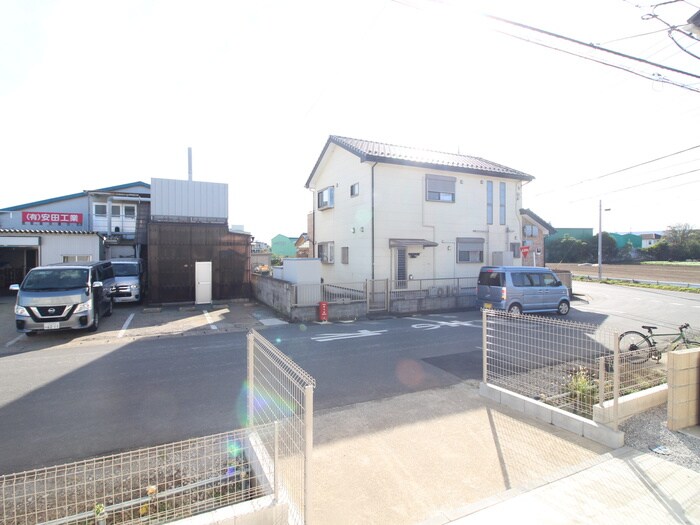 ﾘｰﾌﾞﾙﾌｧｲﾝ三郷新和Ⅱの物件内観写真