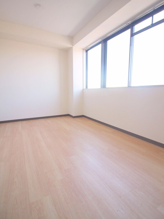 プチ・バレ－ヌ自由が丘の物件内観写真