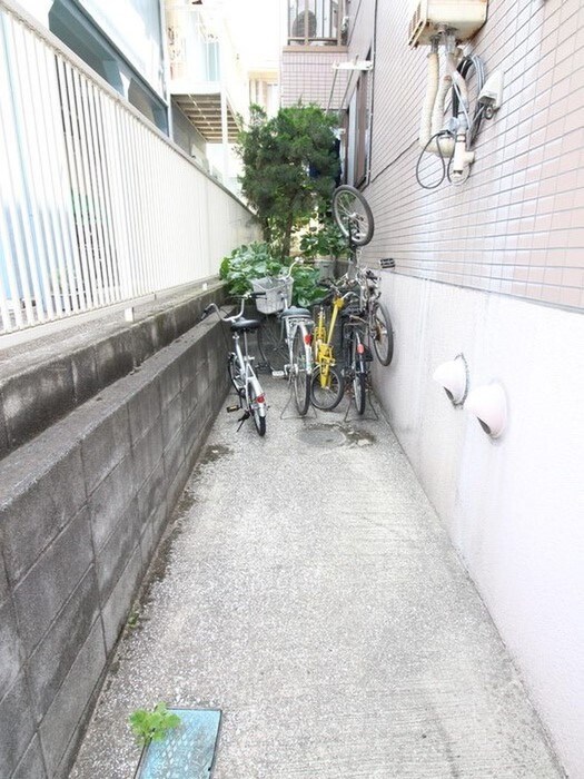 プチ・バレ－ヌ自由が丘の物件外観写真