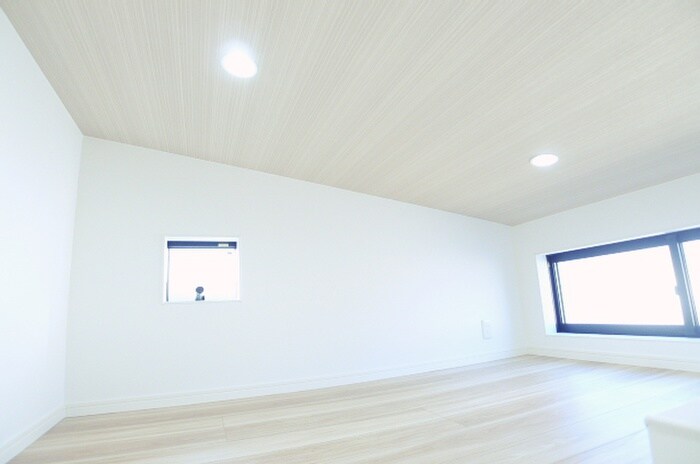 Lucia　新松戸の物件内観写真