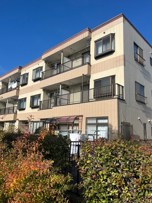 サニースクエアの物件外観写真