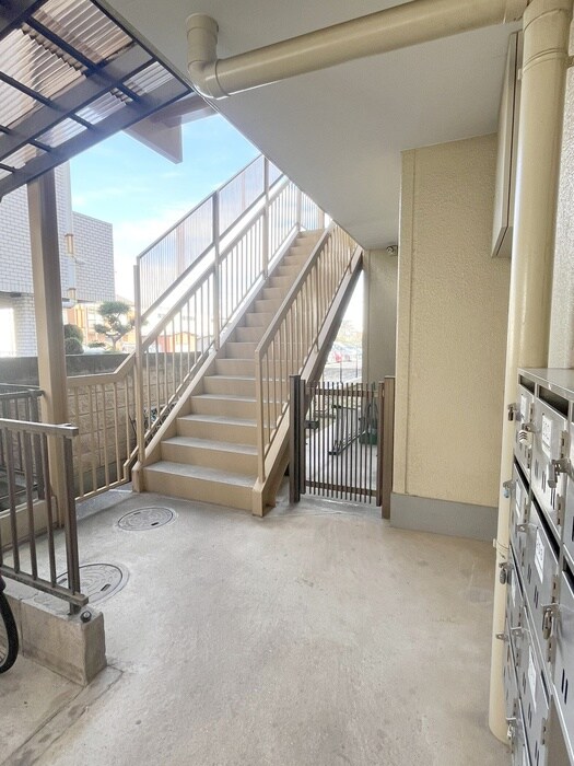 サニースクエアの物件外観写真