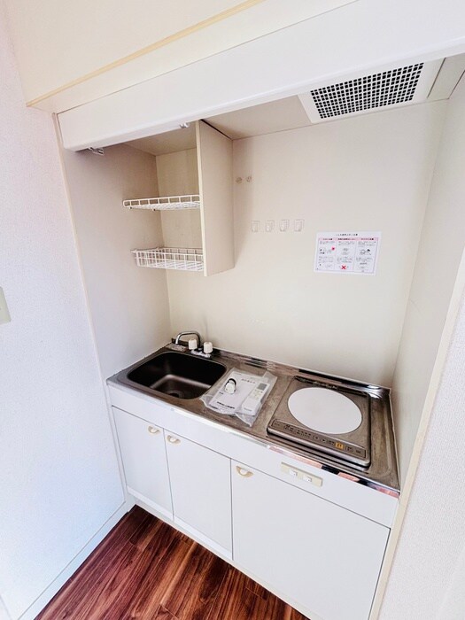 ホワイトコ－ト田奈の物件内観写真