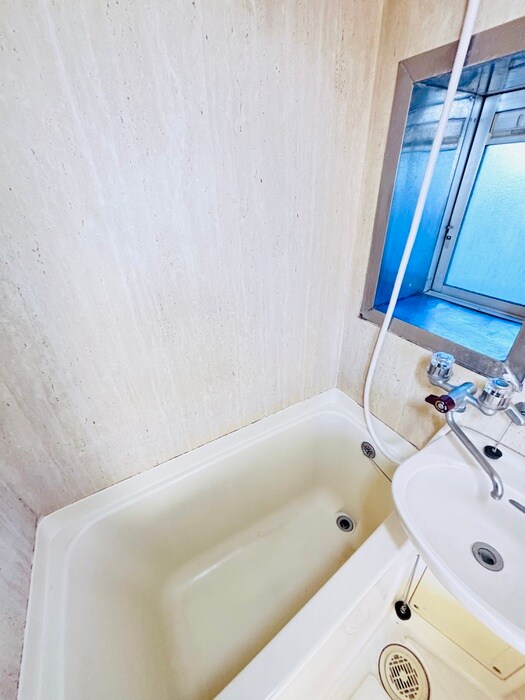 ホワイトコ－ト田奈の物件内観写真