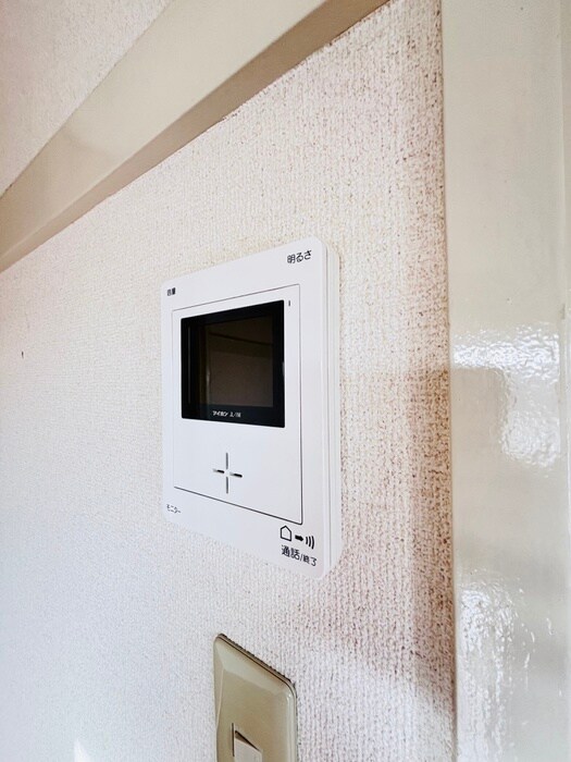 ホワイトコ－ト田奈の物件内観写真