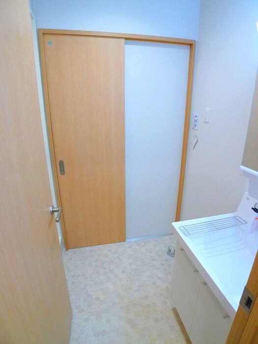 サンシャイン稔台の物件内観写真