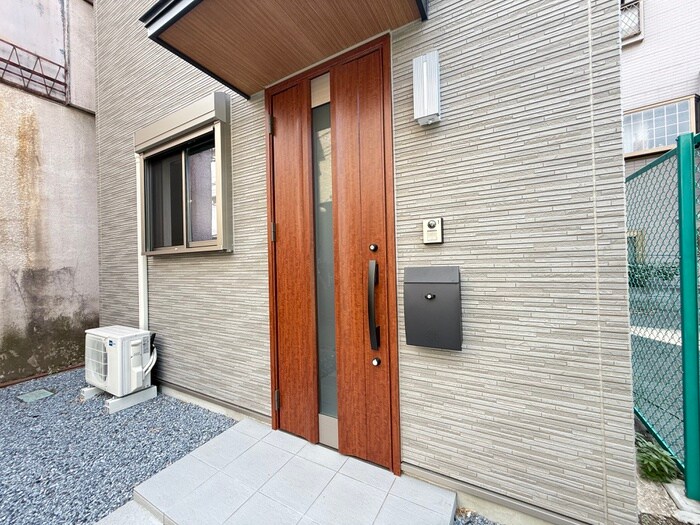 上十条２丁目戸建の物件外観写真