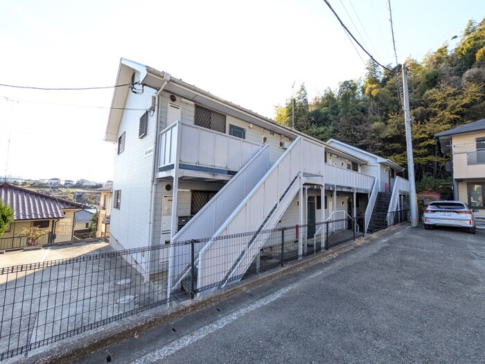 グリ－ンシテイ・山下の物件外観写真