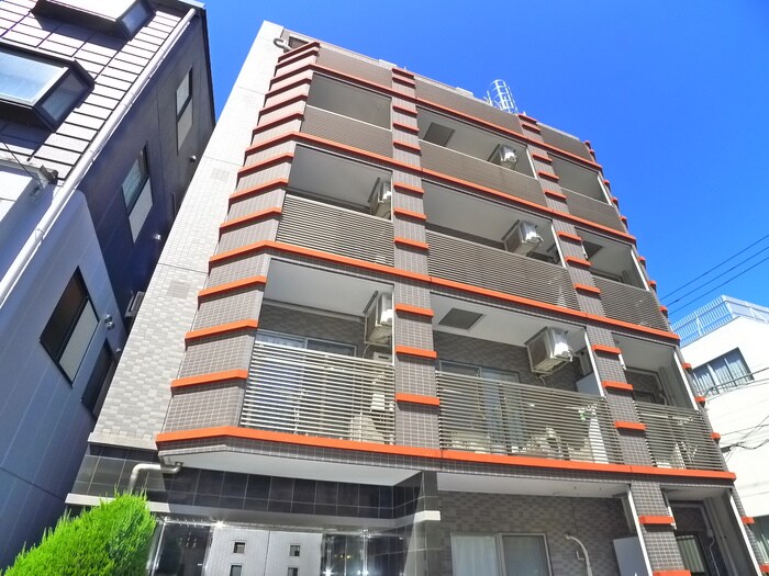 ラ・スカーラの物件外観写真