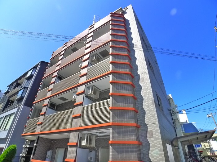 ラ・スカーラの物件外観写真