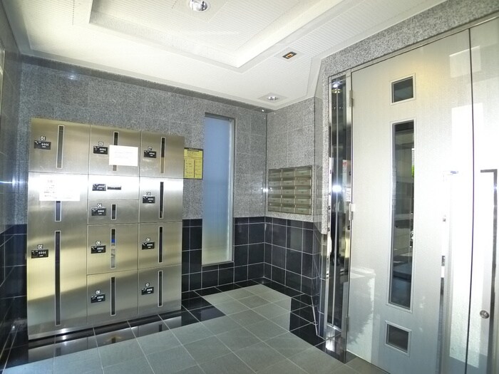 ラ・スカーラの物件外観写真