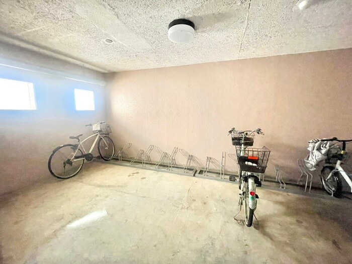 ﾗｲｵﾝｽﾞﾏﾝｼｮﾝ横浜山手(206)の物件外観写真