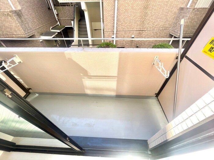 ﾗｲｵﾝｽﾞﾏﾝｼｮﾝ横浜山手(206)の物件内観写真