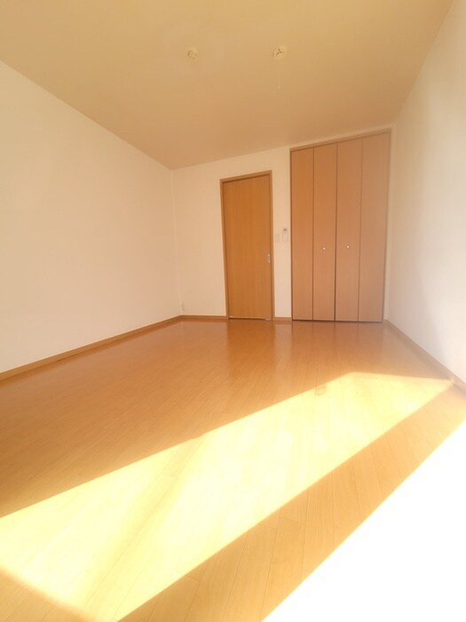 ラークソレジオの物件内観写真