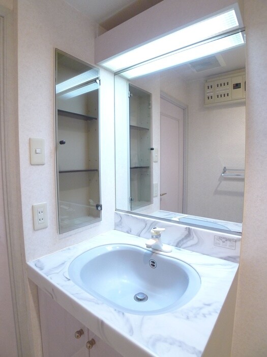 ライオンズヒルズ松戸（307）の物件内観写真