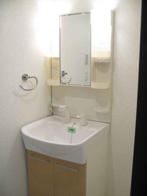 グレイスフルコ－トの物件内観写真