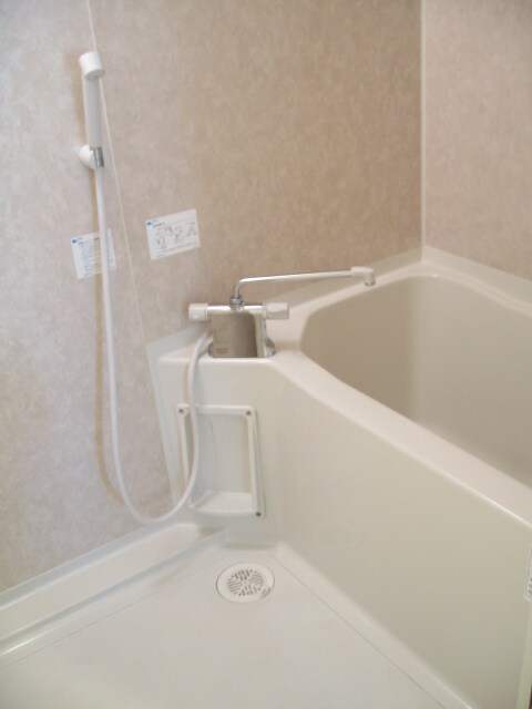 グレイスフルコ－トの物件内観写真