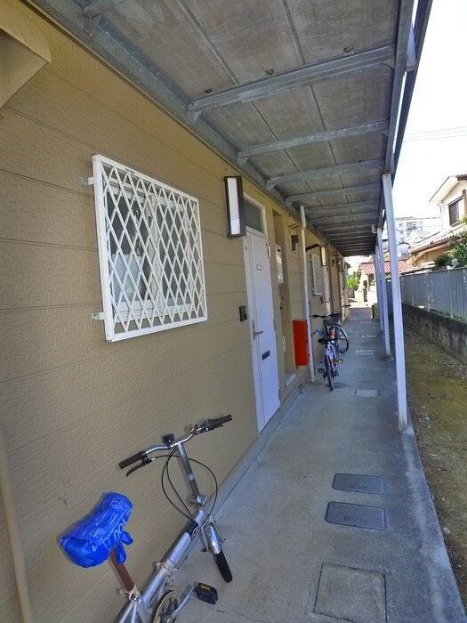 シティーシャトレーAの物件外観写真