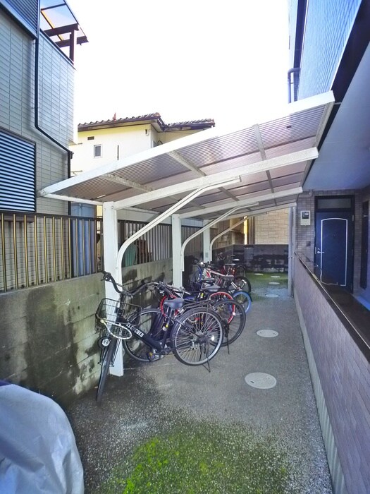 ドゥ・セナクールの物件外観写真